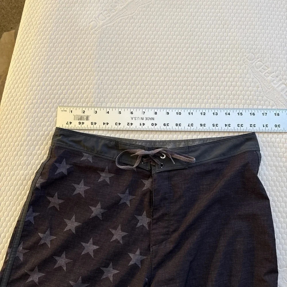 HURLEY BOARDSHORTS MENS 31 GRAY USA STARS‎ & STRIPES